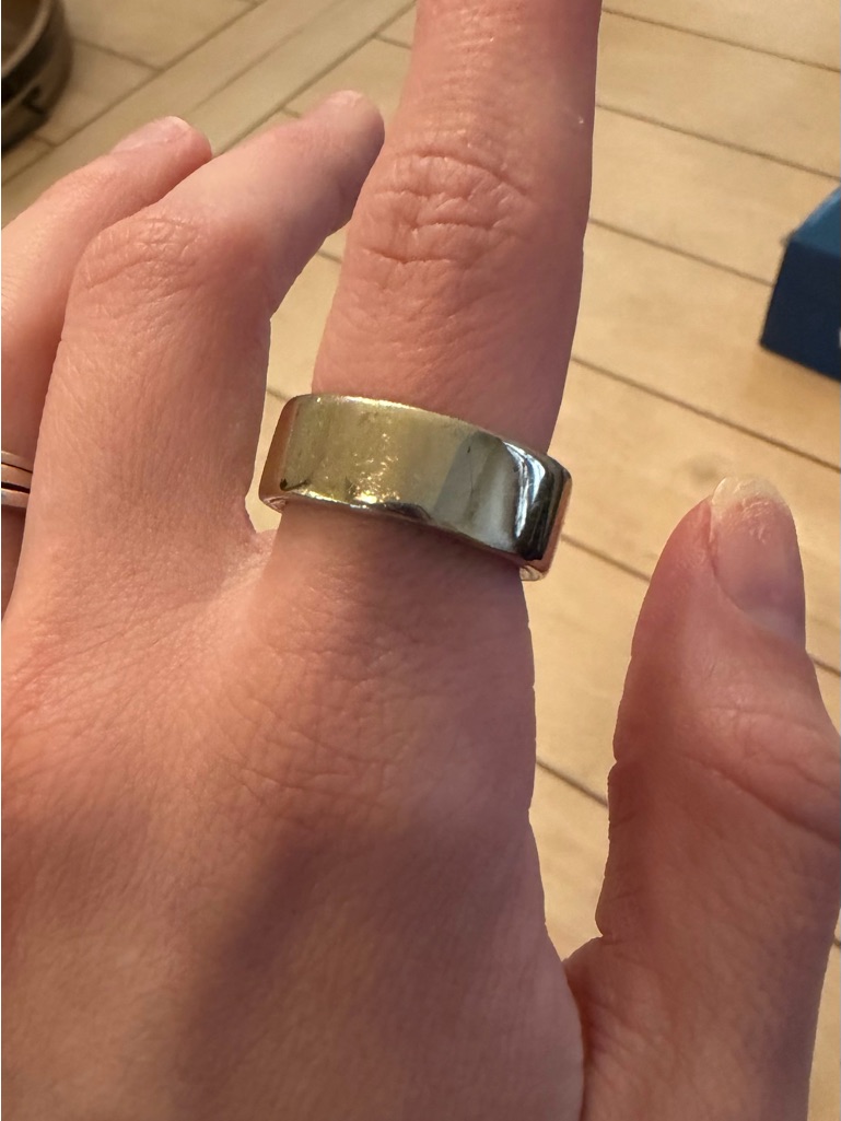 Gold Oura 4 Gold Oura 4
